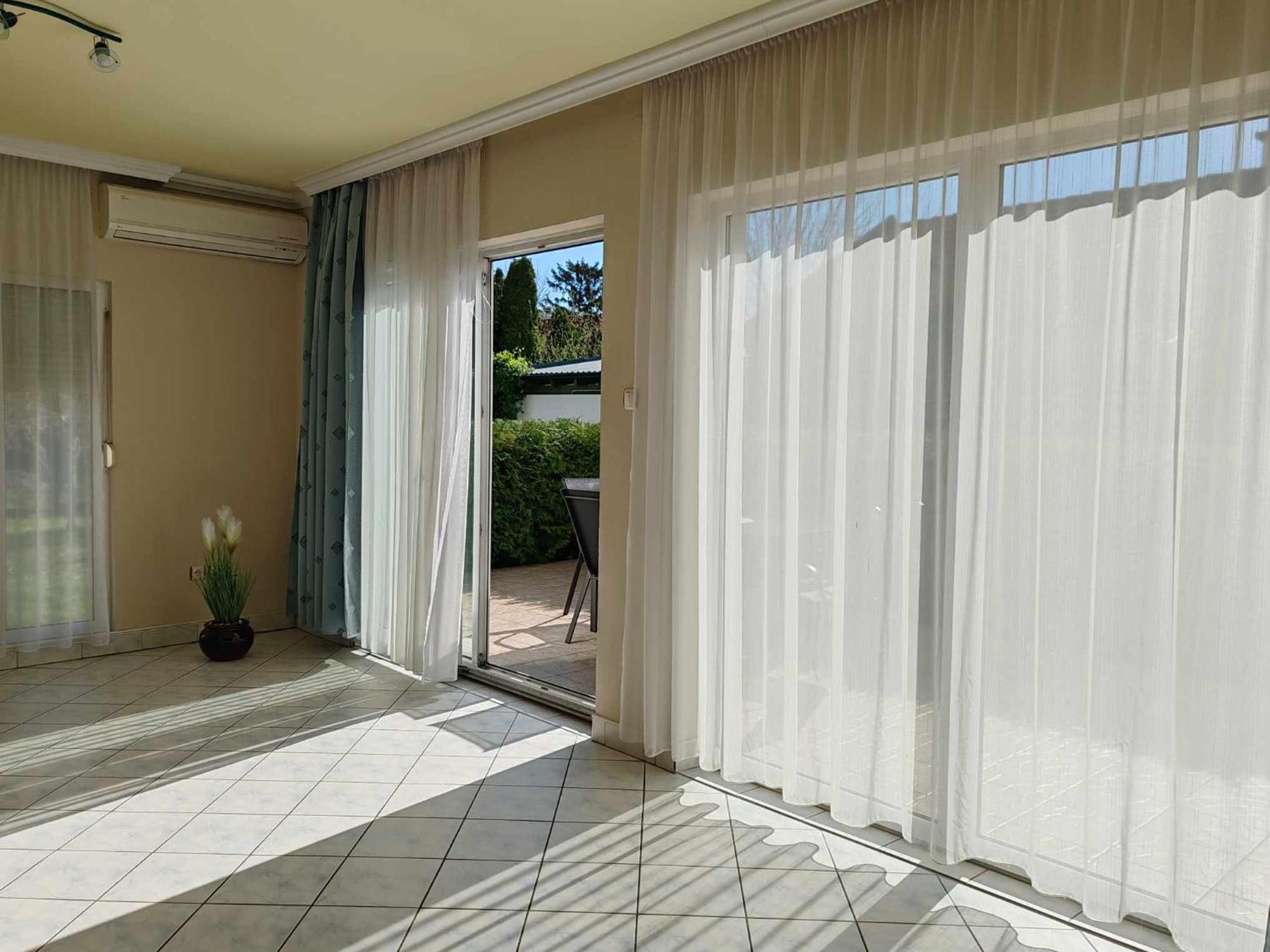 Villa Sunny House