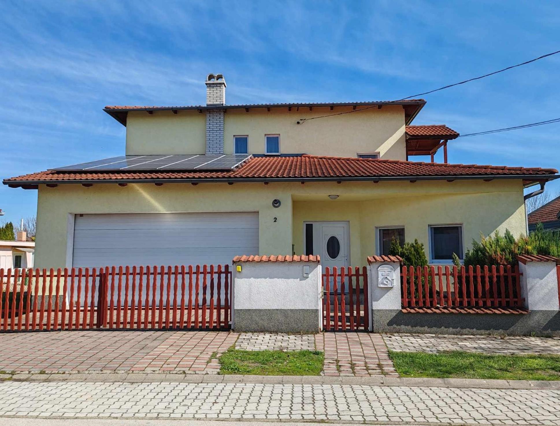 Villa Sunny House