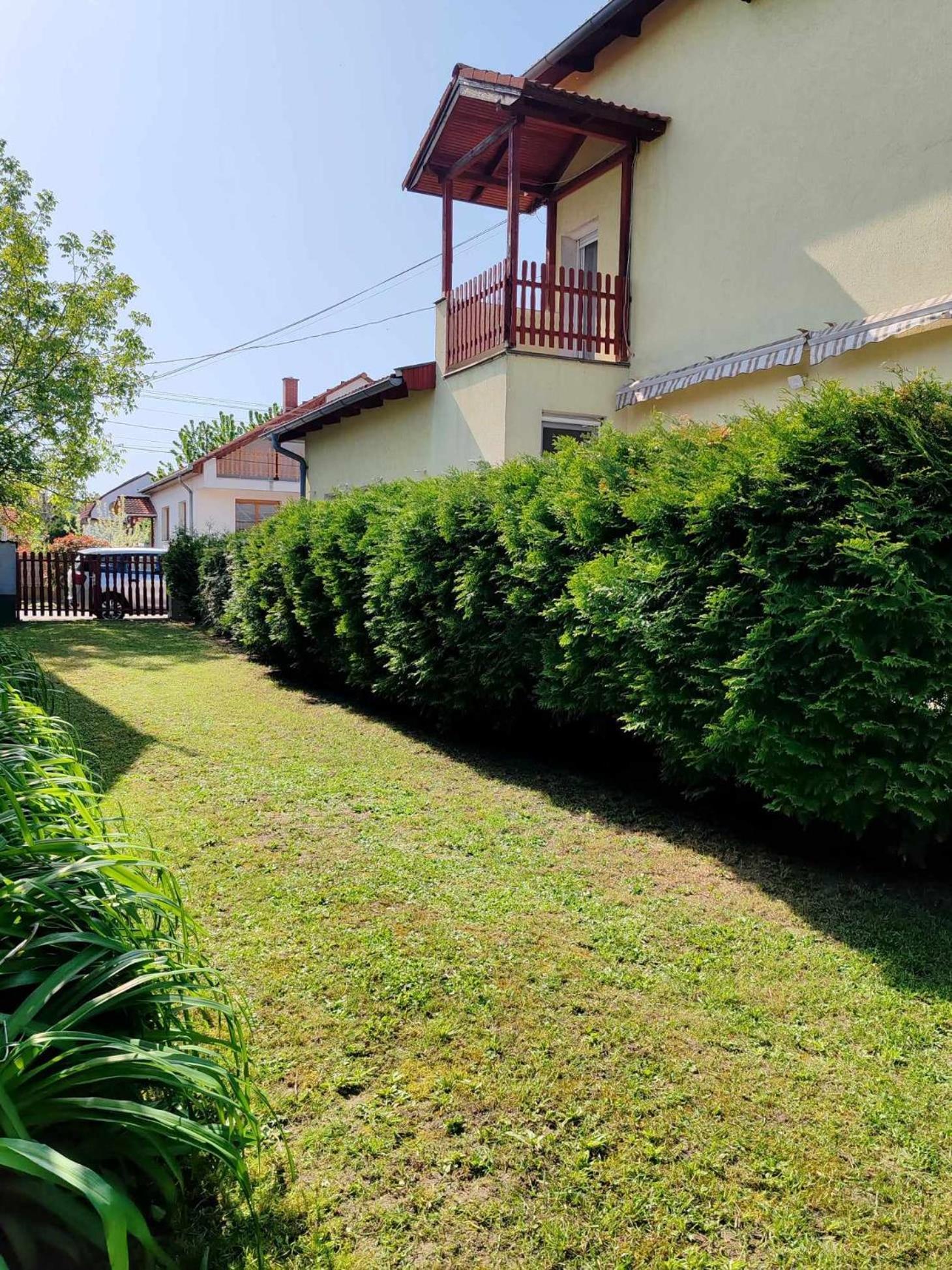 Sunny House Villa *